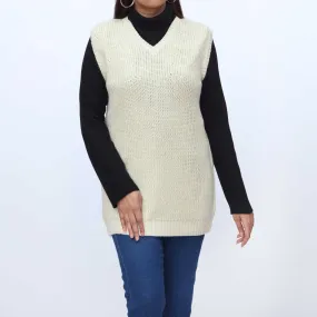 Cream V Neck Sleeveless Pullover Sweater PW3903